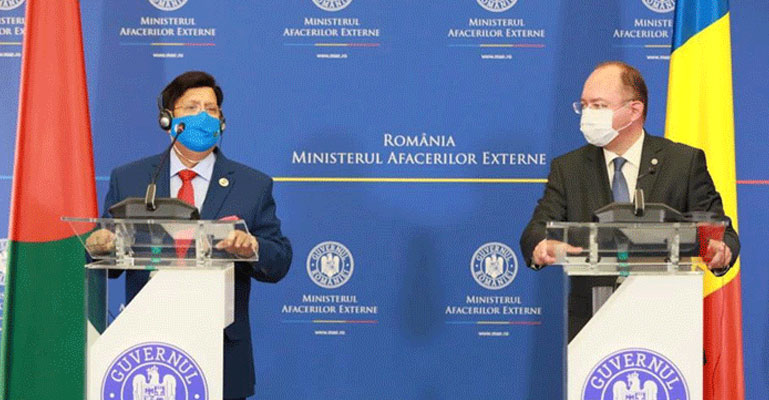 বাংলাদেশকে দুই লাখ ডোজ টিকা উপহার দেবে রোমানিয়া