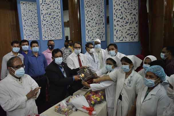 হেলথ কার্ডের মাধ্যমে কর্মকর্তারা সহজভাবে চিকিৎসাসেবা পাবেন : উপাচার্য বিএসএমএমইউ