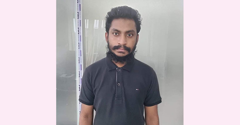 আন্তর্জাতিক প্রতারকচক্রের সদস্য গ্রেফতার