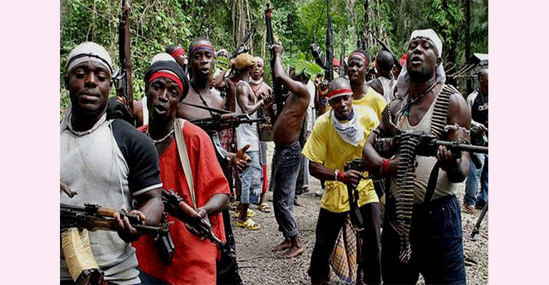 বন্দুকধারীদের হামলায় নাইজেরিয়ায় নিহত ৪৩