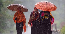 বরগুনায় সকাল থেকে ভারী বর্ষণ