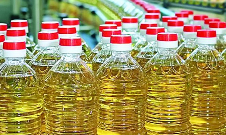 সয়াবিন তেলের দাম লিটারে বেড়েছে আরও ৭ টাকা