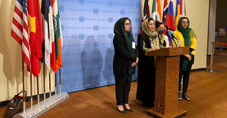 তালেবানকে জাতিসংঘে স্থান না দিতে আফগান নারীদের ধরনা