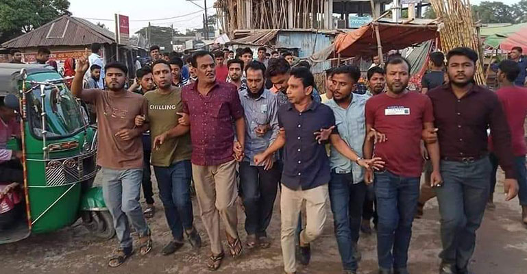 সেনবাগের আ.লীগের মনোনয়ন বঞ্চিত প্রার্থীর সমর্থদের বিক্ষোভ