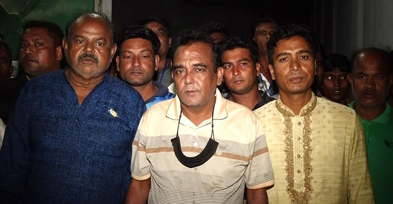 কুষ্টিয়ায় ইউপি নির্বাচন থেকে সরে দাঁড়ালেন স্বতন্ত্র চেয়ারম্যান প্রার্থী সুমন