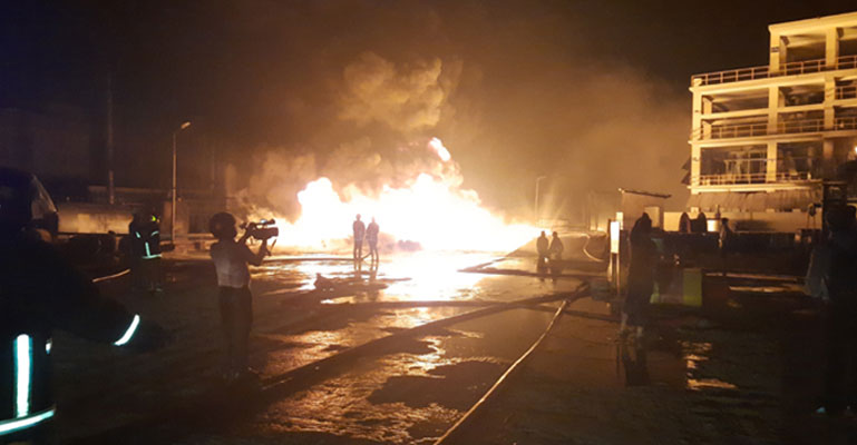 গাজীপুরে কেমিক্যাল কারখানায় ভয়াবহ আগুন