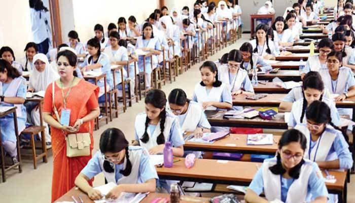 এসএসসির ফরম পূরণে আদায় করা বাড়তি অর্থ ফেরতের নির্দেশ