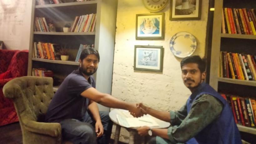 ঘাসফুল প্রকাশনীর সাথে চুক্তিবদ্ধ হলেন তরুণ লেখক রাব্বি হোসেন