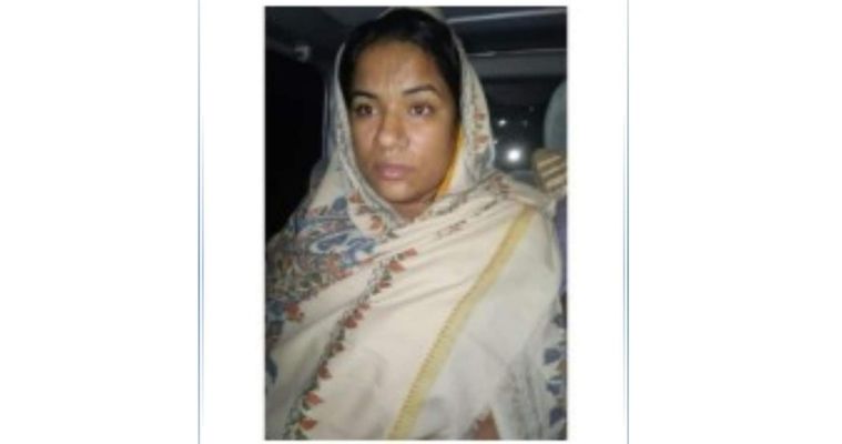 আইজিপির স্ত্রী পরিচয় দিয়ে কনস্টেবল নিয়োগে প্রতারণা, প্রতারক নারী আটক