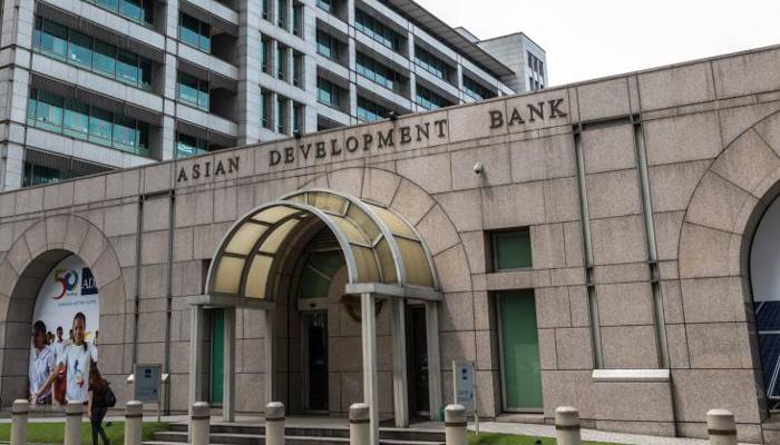 ক্ষুদ্র উদ্যোক্তাদের জন্য এডিবির ১৫ কোটি ডলার অনুমোদন