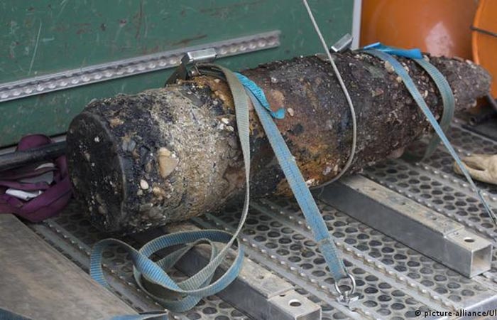 দ্বিতীয় বিশ্বযুদ্ধের বোমায় জার্মানিতে চারজন আহত