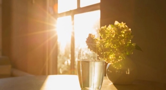 শেখ ফাহমিদা নাজনীন এর কবিতা 'জানালার ওপাশে'