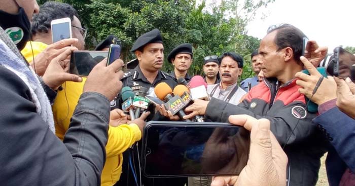 নীলফামারীতে জঙ্গি আস্তানা থেকে আটক ৫, বোমা তৈরির সরঞ্জাম উদ্ধার