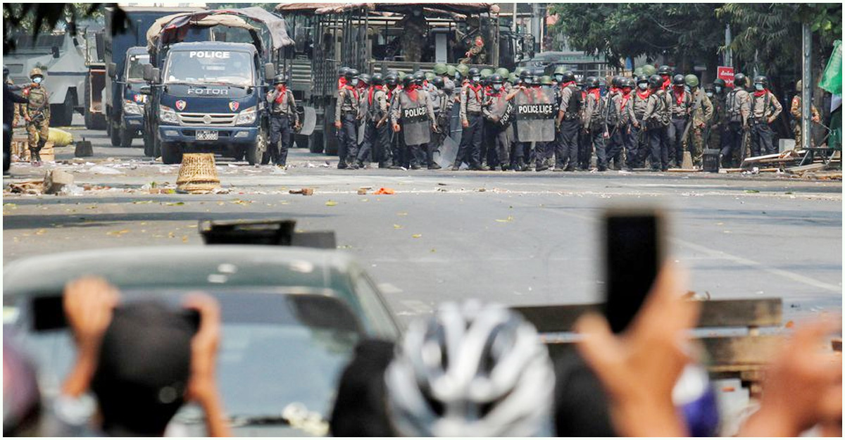 মিয়ানমারে অভ্যুত্থানবিরোধী বিক্ষোভে গাড়ি চালিয়ে দিলো জান্তা বাহিনী, নিহত ৫