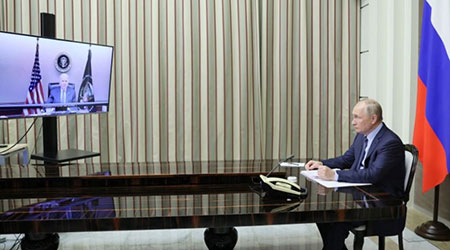 পুতিনকে  হুঁশিয়ারি বাইডেনের: আগ্রাসন চালালে অবরোধ