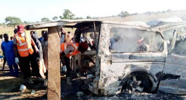 নাইজেরিয়ায় বাসে আগুন ধরিয়ে ৩০ যাত্রীকে হত্যা