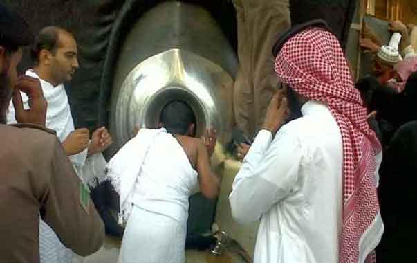 ঘরে বসেই ‘হাজরে আসওয়াদ ছুঁয়ে’ দেখার সুযোগ