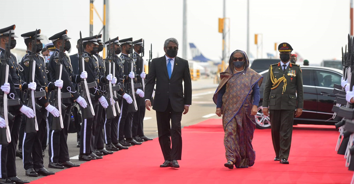মালদ্বীপ পৌঁছেছেন প্রধানমন্ত্রী