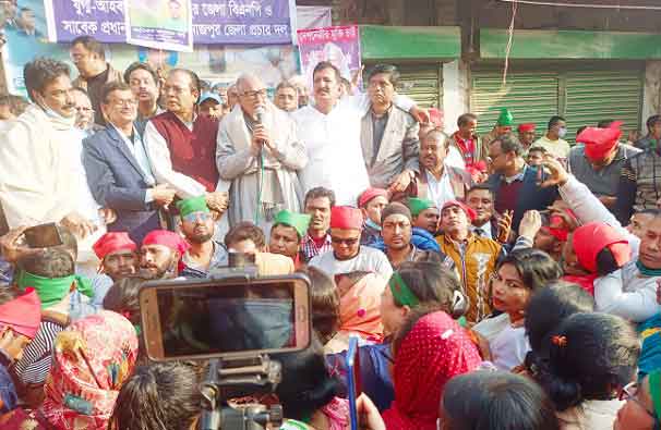 অবিলম্বে খালেদা জিয়ার মুক্তি ও উন্নত চিকিৎসার জন্য বিদেশে পাঠানোর দাবি