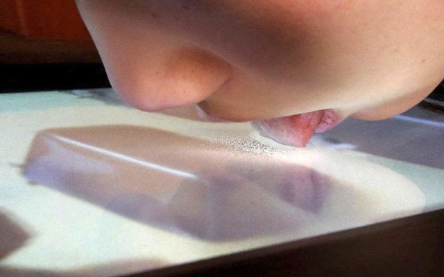 টেস্ট-দ্য-টিভি’র পর্দা চাটলেই মিলবে খাবারের স্বাদ!