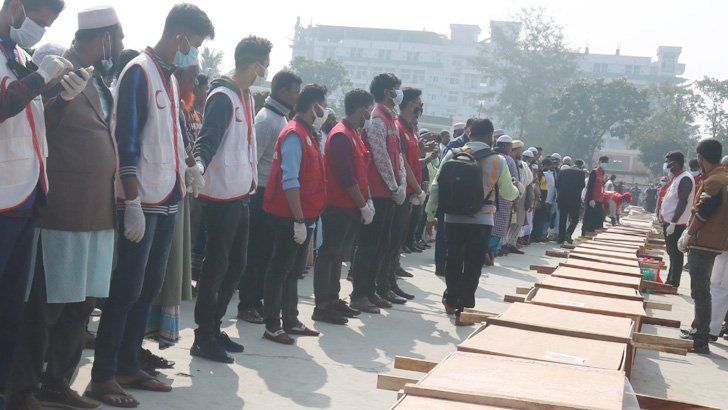 লঞ্চে আগুন : গণকবরে ২৭ লাশ দাফন