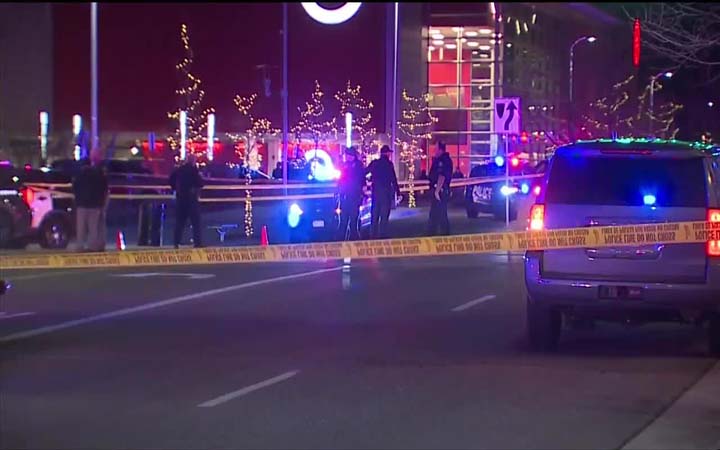 ওমিক্রন আতঙ্কে কড়া বিধিনিষেধ দিল্লিতে