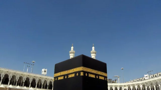 পবিত্র কাবাগৃহে পুনরায় মহামারি বিধিনিষেধ জোরদার
