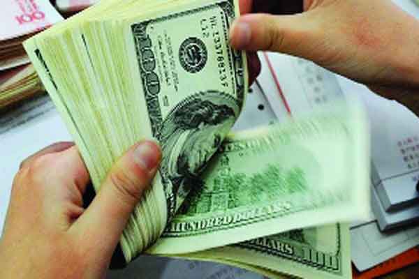 প্রবাসী কর্মজীবীদের জন্য রেমিটেন্সে প্রণোদনা বাড়লো