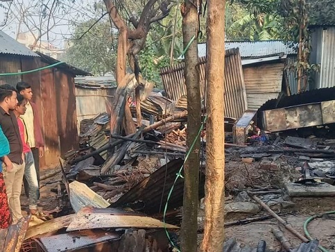 রাজধানীর তুরাগে অগ্নিকাণ্ডের ঘটনায়  নিহত ৩ জন