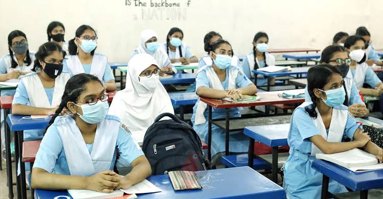 টিকা ছাড়া শিক্ষার্থীরা স্কুলে যেতে পারবে না