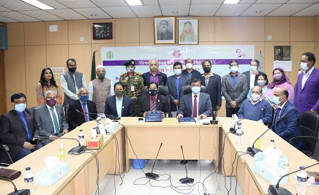 বিএসএমএমইউ-বিসিএসআইআর সমঝোতা চুক্তি স্বাক্ষর