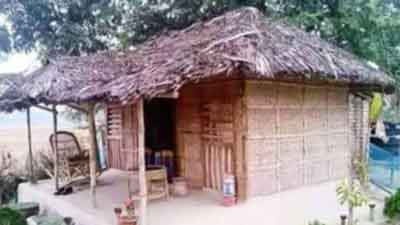 শেখ ফাহমিদা নাজনীন এর কবিতা গোলপাতায় ছাওয়া ’