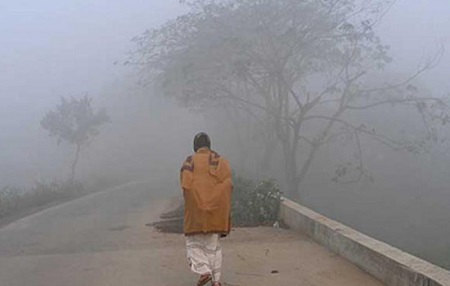 জেঁকে আসছে শীত