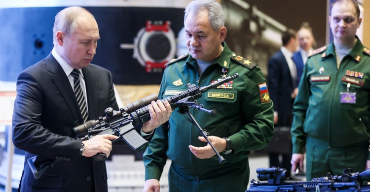 রাশিয়া-ইউক্রেন উত্তেজনা: ইউরোপে আরও সেনা পাঠাচ্ছে যুক্তরাষ্ট্র