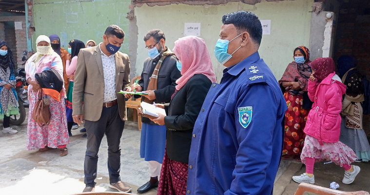 নীলফামারীতে প্রশাসনের চোখকে ফাঁকি দিয়ে চলছে স্কুল ও কোচিং