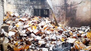তুরাগে ইলেকট্রনিক্স কারখানায় অগ্নিকাণ্ড