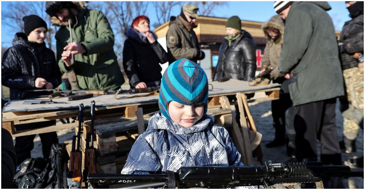 যুদ্ধ এড়াতে ন্যাটোতে যোগদান বাতিল করতে পারে ইউক্রেন