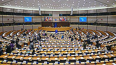 ইউই'র অর্থ পেতে আইনের শাসন নিশ্চিত করতে হবে