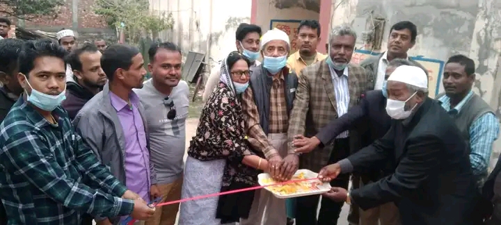 মোড়েলগঞ্জের দৈবজ্ঞহাটীতে শহীদ মিনার উদ্বোধন