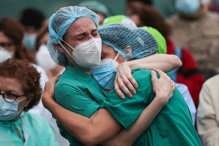 করোনা : বিশ্বে একদিনে বেড়েছে মৃত্যু ও শনাক্ত