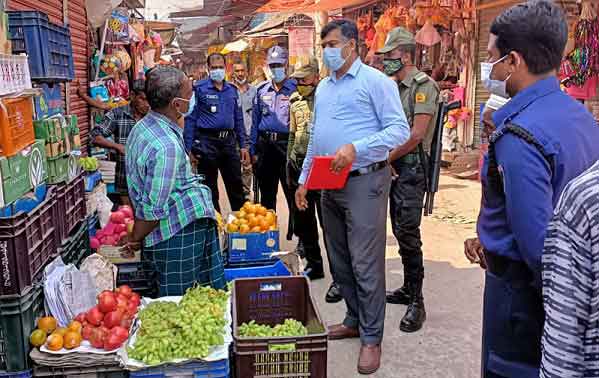 মোড়েলগঞ্জে ভ্রাম্যমান আদালতে ৭ ব্যবসায়ীকে অর্থদন্ড