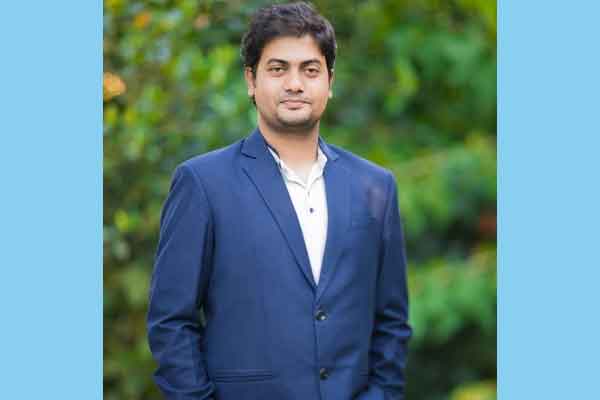 মেলায় কবি সৌম্য সালেকের নতুন দুটো বই