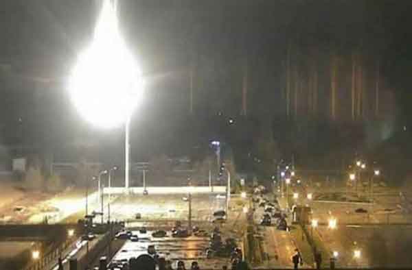 ইউরোপের বৃহত্তম পারমাণবিক বিদ্যুৎকেন্দ্র দখল করেছে রুশ বাহিনী