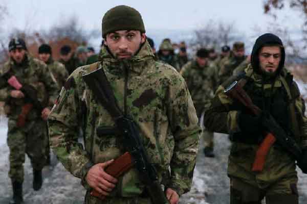 রাশিয়ার হয়ে যুদ্ধ করতে ইউক্রেনের পথে ১ হাজার চেচেন যোদ্ধা