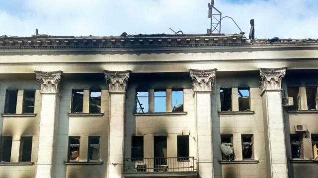 মারিউপোল থিয়েটার বিস্ফোরণে বেঁচে যাওয়া নারীর গল্প