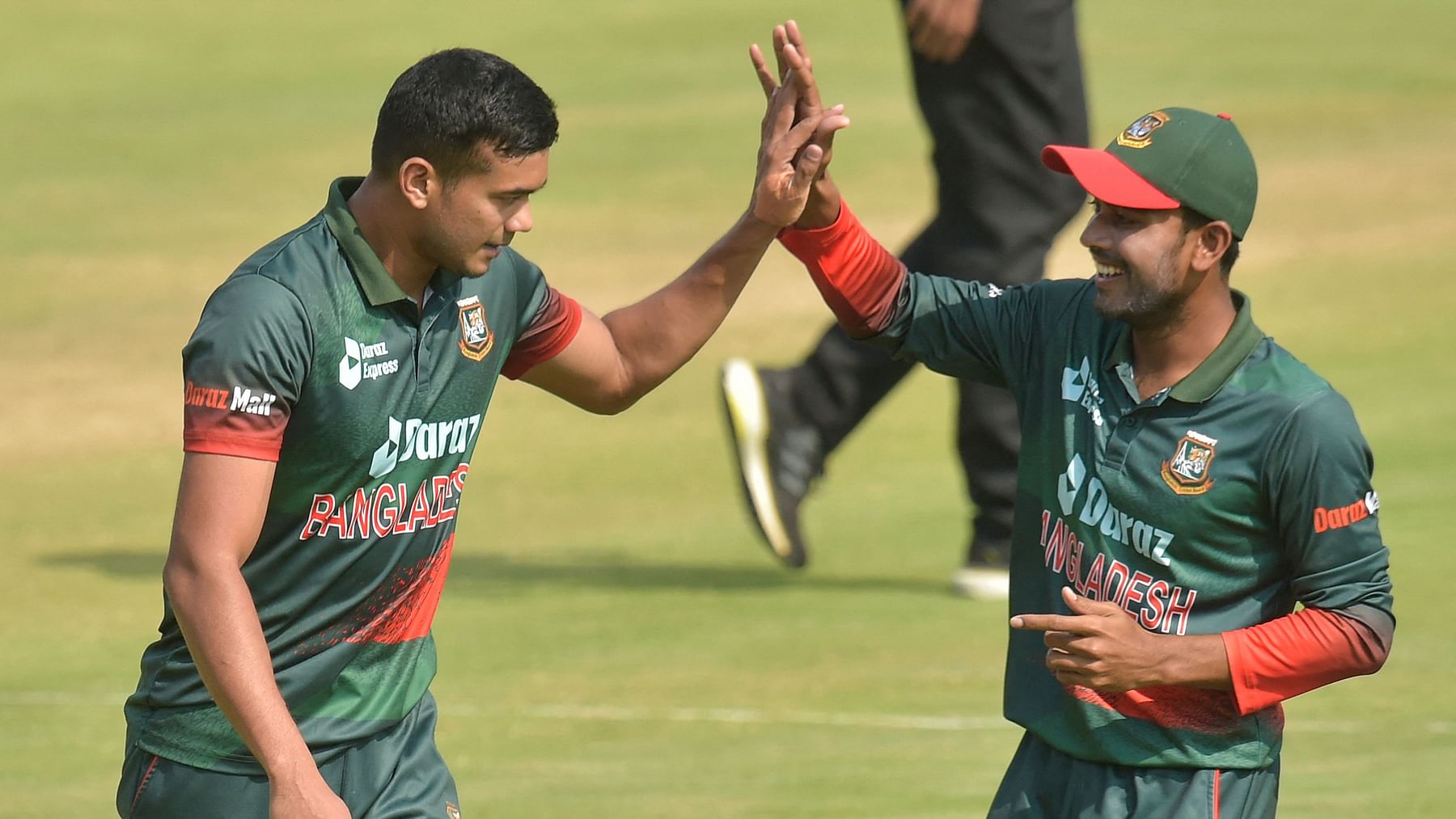 তাসকিনের পেস নয়, সাকিব-মিরাজদের স্পিনেই পার্থক্য রয়েছে