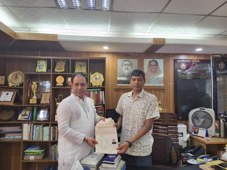 পুলিশের কল্যাণে যশোদার ৫০ শতাংশ জমি দান