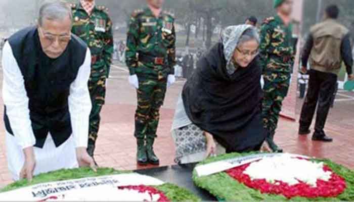জাতীয় স্মৃতিসৌধে রাষ্ট্রপতি ও প্রধানমন্ত্রীর শ্রদ্ধা জ্ঞাপন