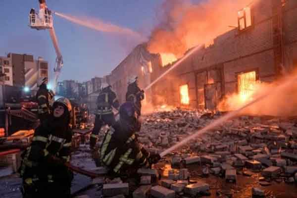 ইউক্রেনের পারমাণবিক চুল্লিতে রাশিয়ার হামলা