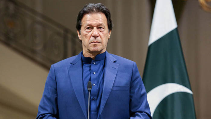 তত্ত্বাবধায়ক নিয়োগ পর্যন্ত ইমরান খানই পাকিস্তানের প্রধানমন্ত্রী